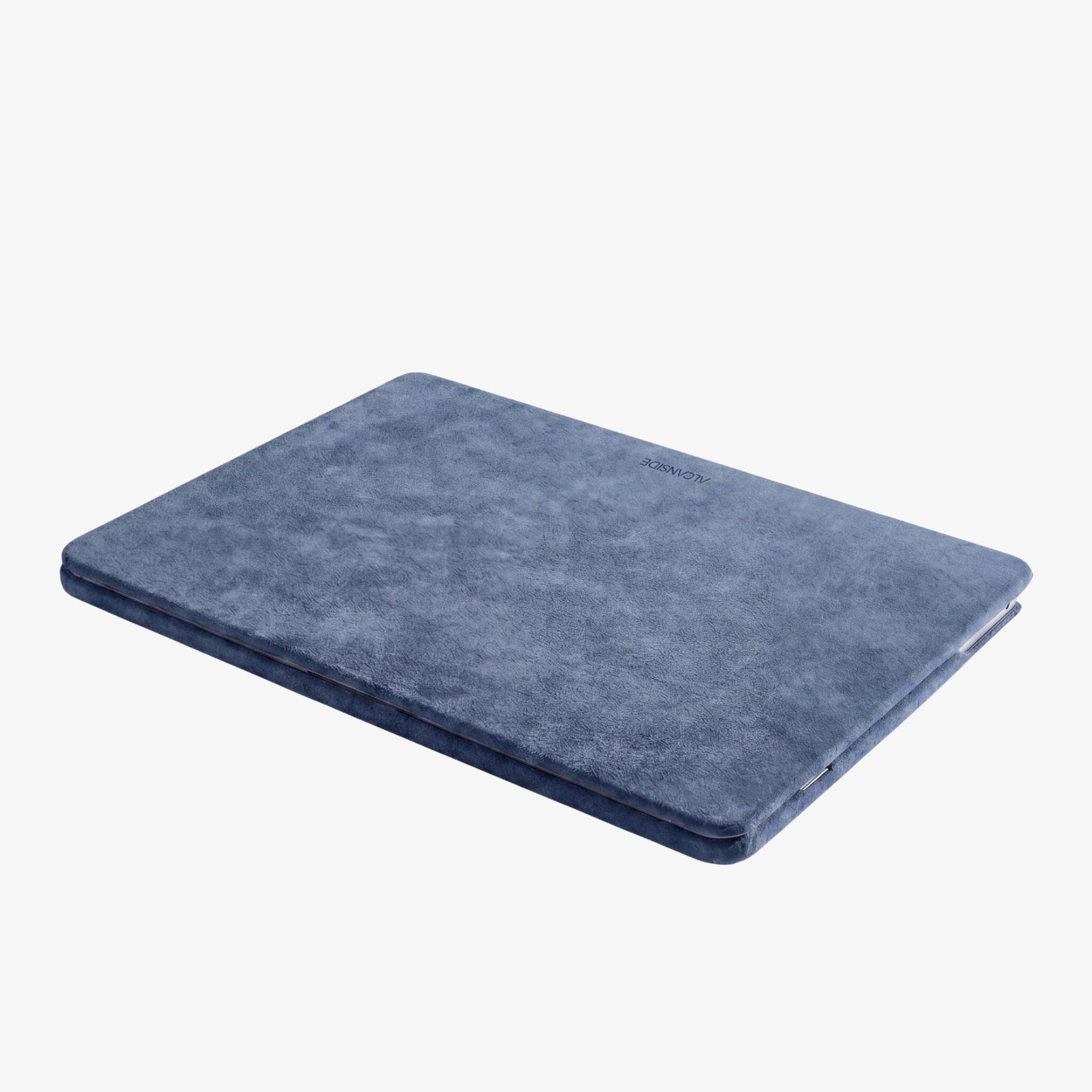 Alcantara MacBook Air Cover - For 13.6 inch (2022 M2 - 2025 M4) - Ocean Blue - Alcanside