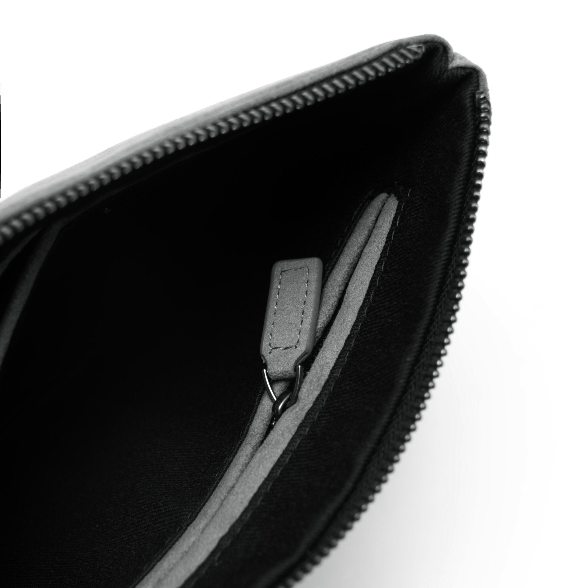 Alcantara Pouch - Nardo Gray - Alcanside