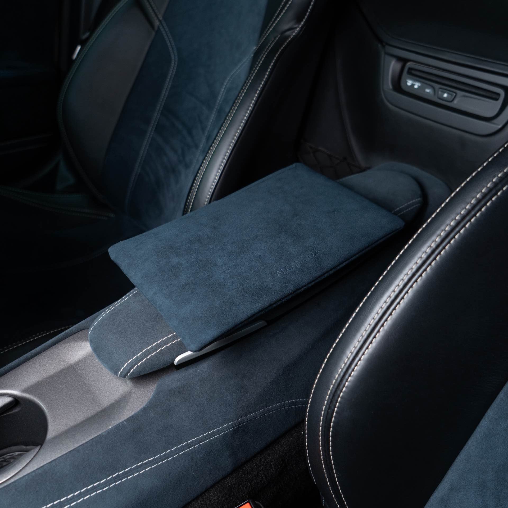 Alcantara Pouch - Navy Blue - Alcanside