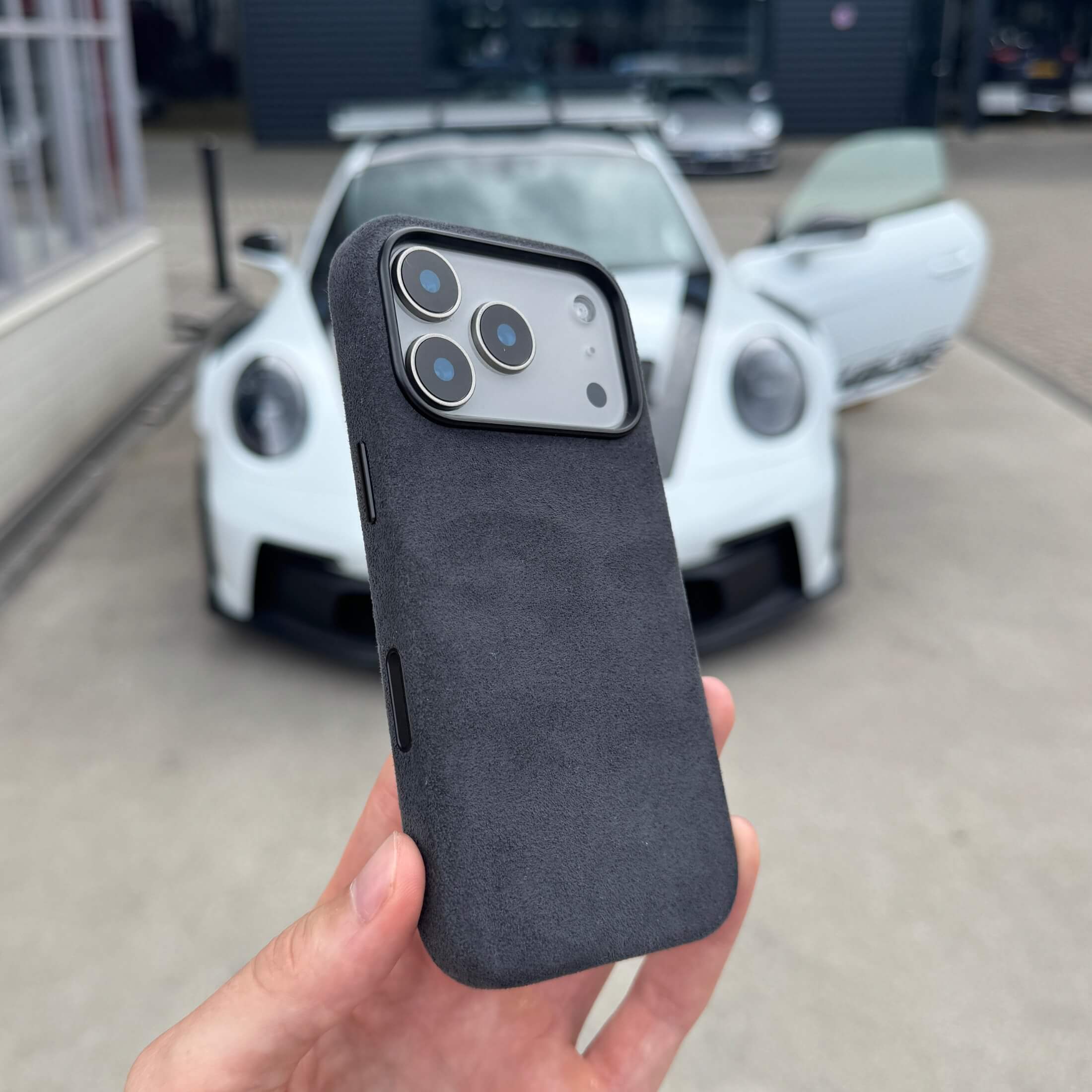 iPhone 17 Pro - Alcantara Case - Space Grey