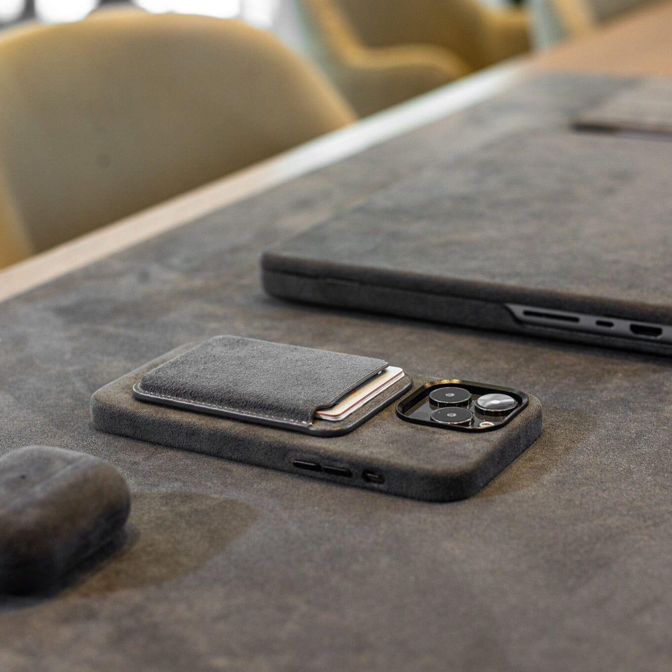 iPhone Alcantara Case - Space Grey - Alcanside