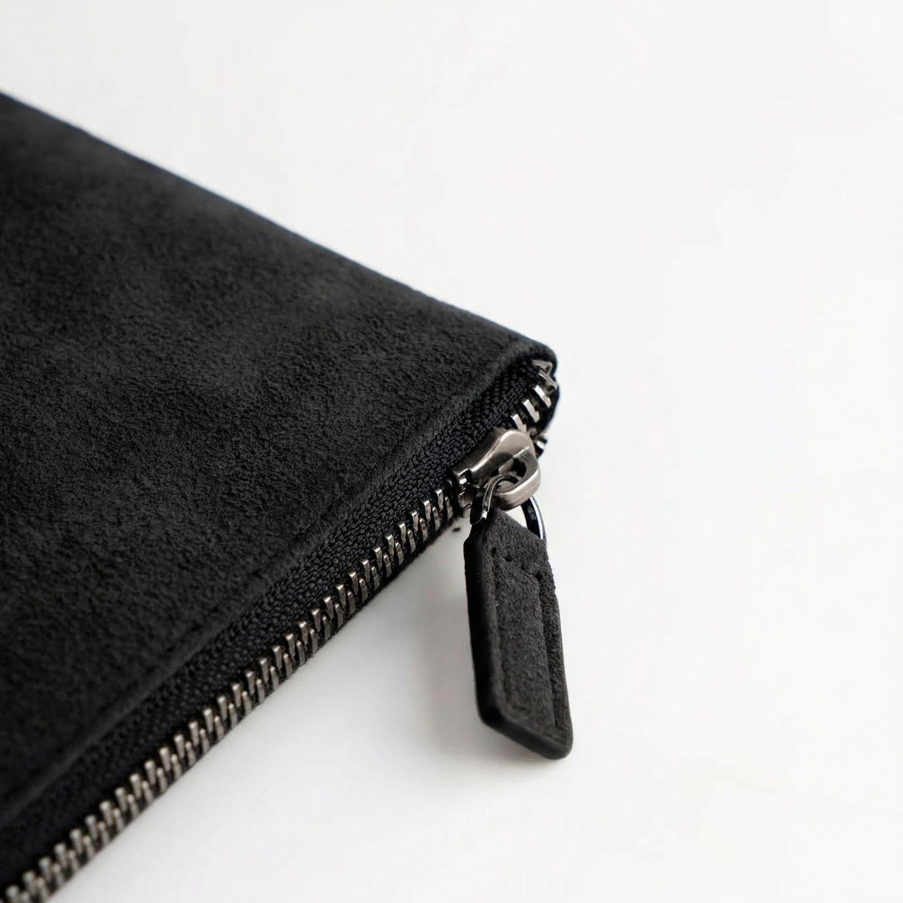 Alcantara Pouch - Deep Black